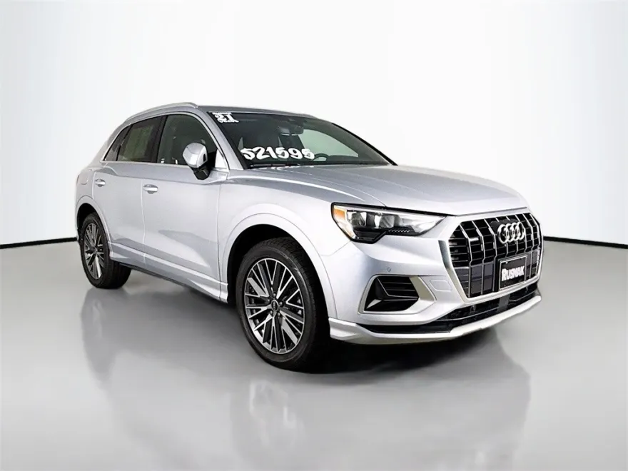 2021 Audi Q3 Premium photo 1