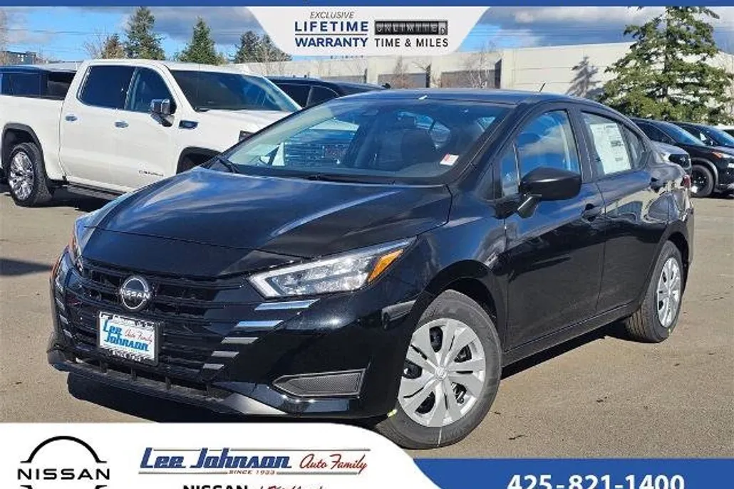 2025 Nissan Versa 1.6 S photo 1