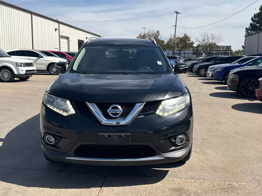 2015 Nissan Rogue SL photo 1