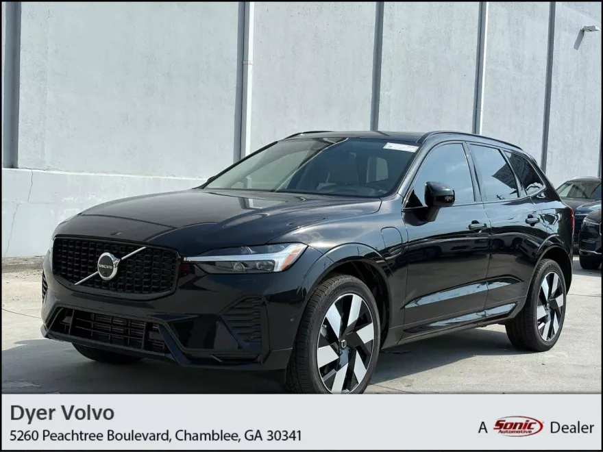 2025 Volvo XC60 Hybrid Plus photo 1