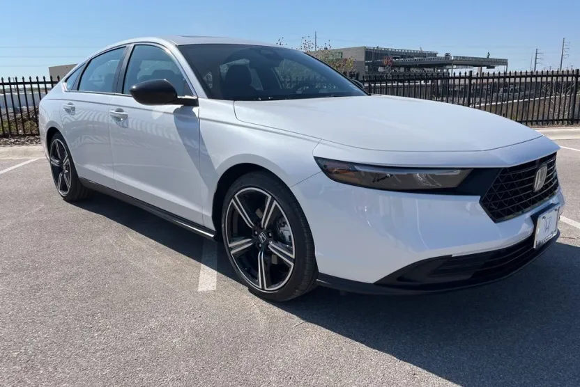 2025 Honda Accord Hybrid Sport photo 1