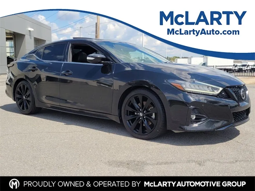 2022 Nissan Maxima SR photo 1