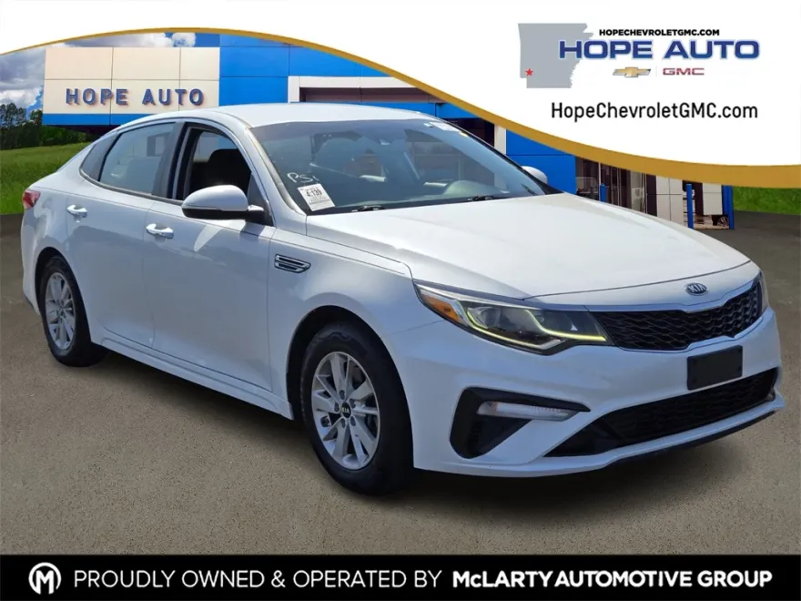 2019 Kia Optima LX photo 1