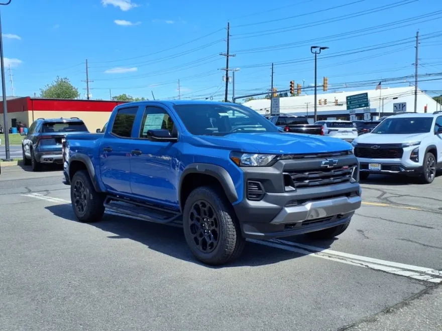 2026 Chevrolet Colorado Trail Boss photo 1