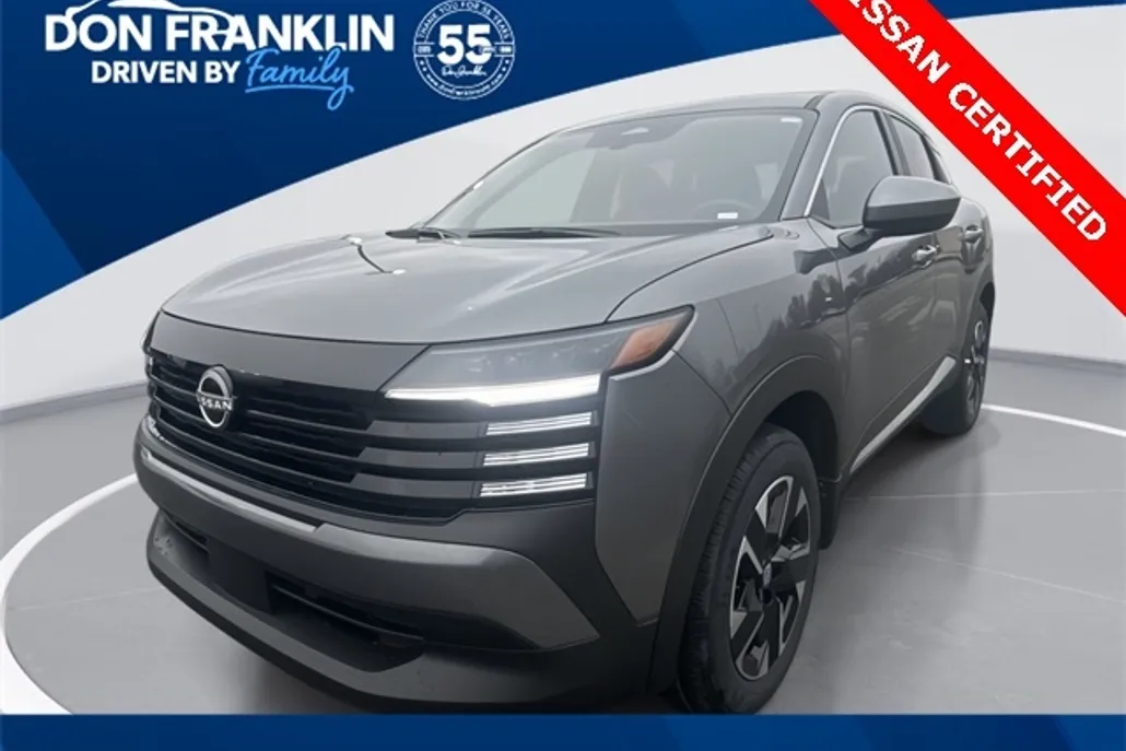 2025 Nissan Kicks SV photo 1