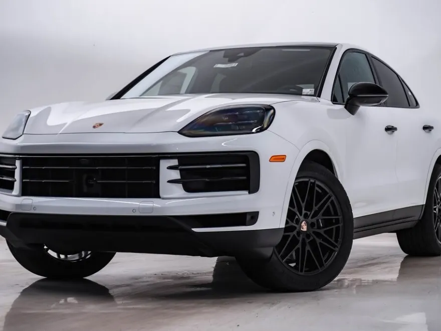 2025 Porsche Cayenne Coupe photo 1
