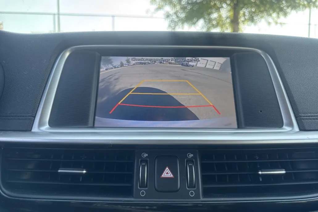 2019 Kia Optima LX photo 1
