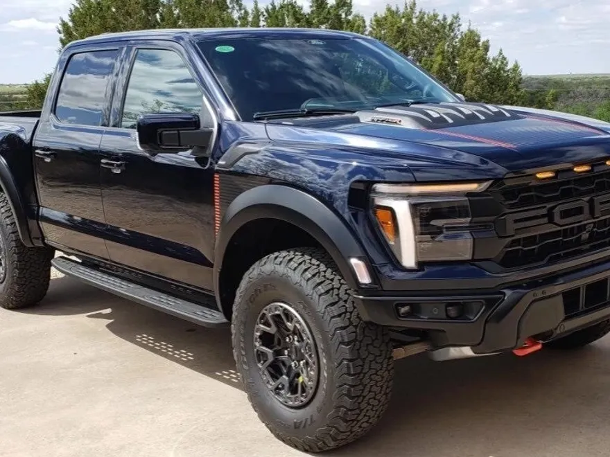 2025 Ford F-150 Raptor photo 1