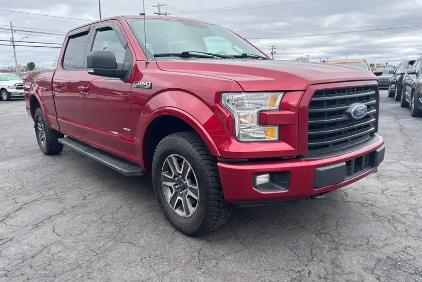 2017 Ford F-150 XLT photo 1