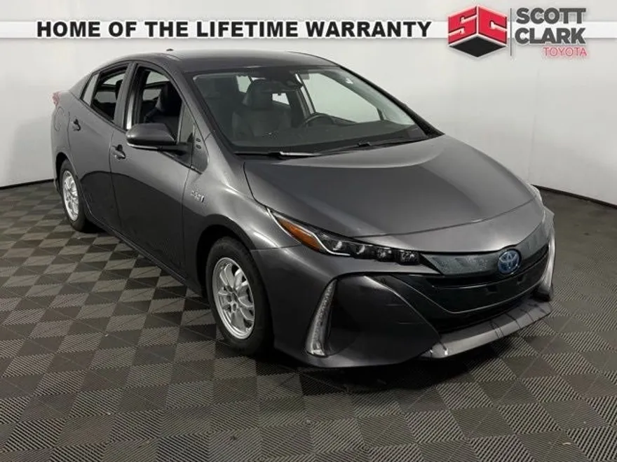 2021 Toyota Prius Prime XLE photo 1