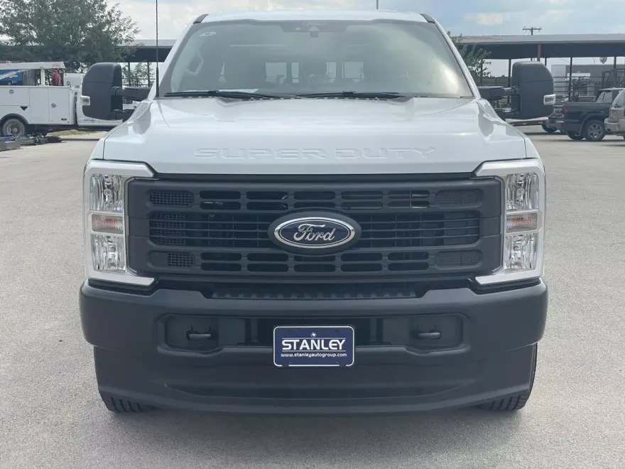 2026 Ford F-250 XLT photo 1