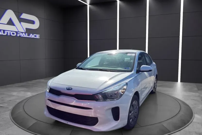 2020 Kia Rio LX S photo 1