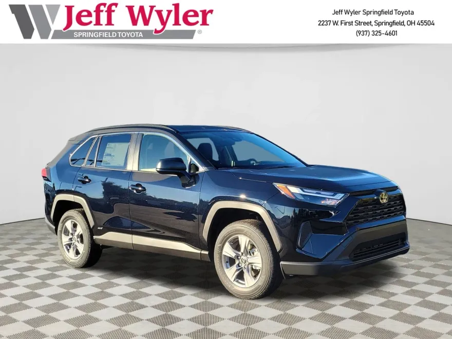 2025 Toyota RAV4 Hybrid LE photo 1