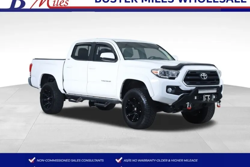 2017 Toyota Tacoma SR photo 1