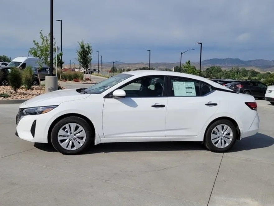 2025 Nissan Sentra S photo 1