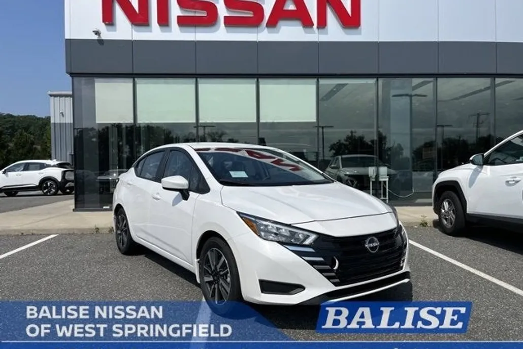 2025 Nissan Versa SV photo 1