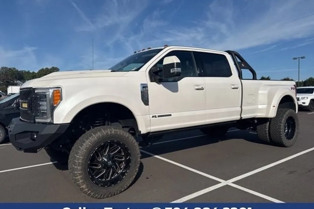 2019 Ford F-350 photo 1