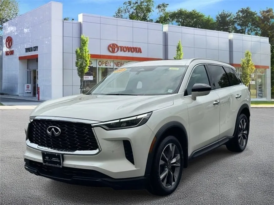 2023 Infiniti QX60 Luxe AWD photo 1