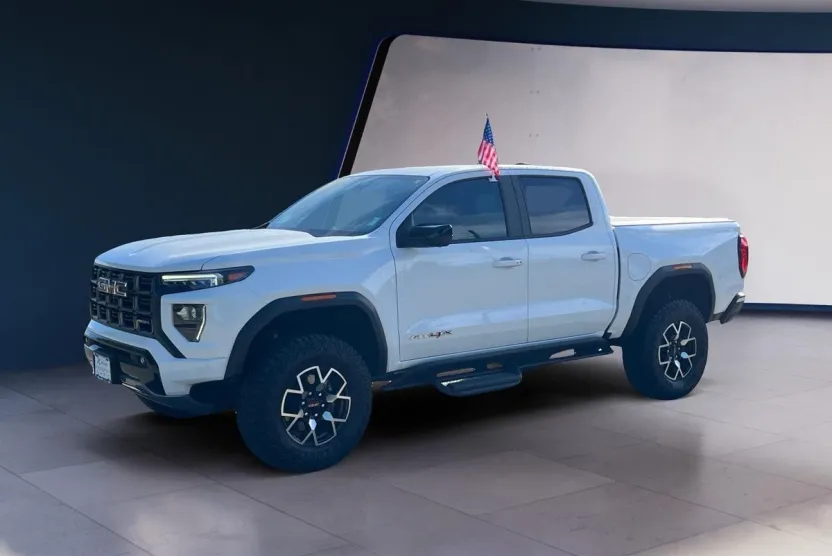 2023 Gmc Canyon AT4X photo 1