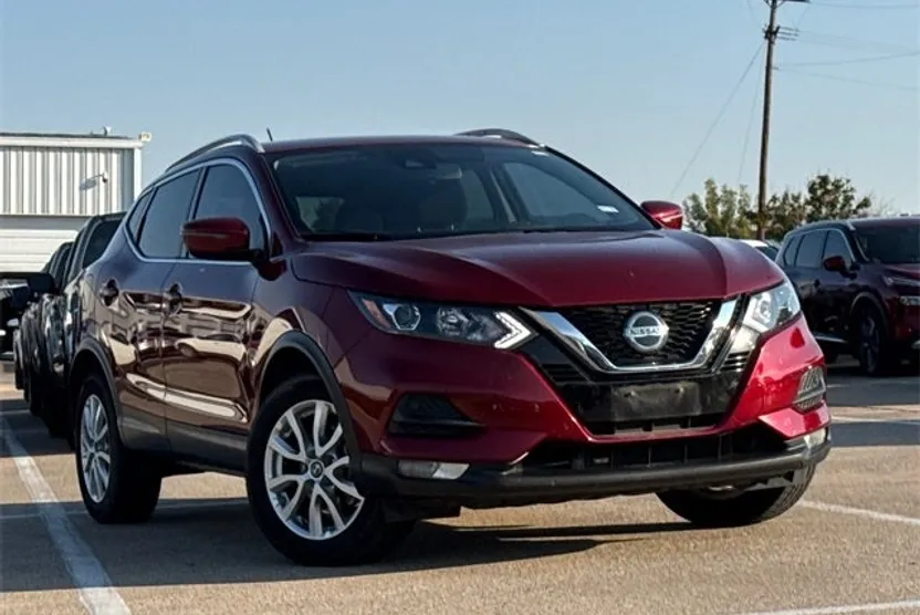 2021 Nissan Rogue Sport SV photo 1