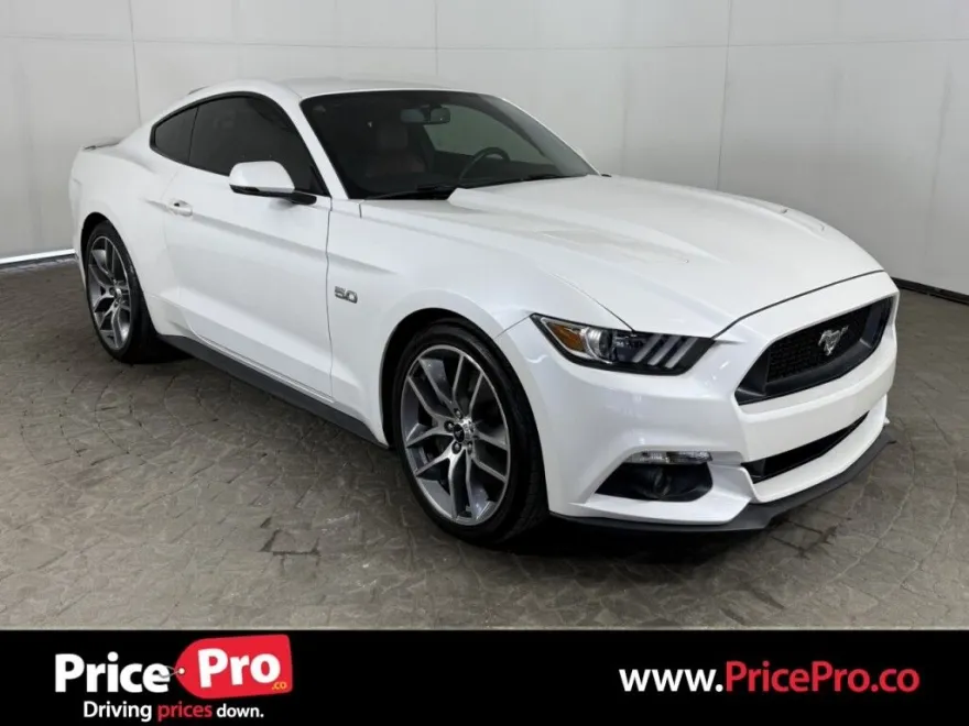 2017 Ford Mustang GT Premium photo 1