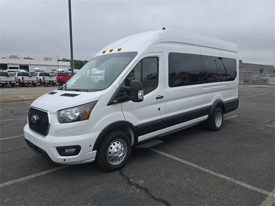 2025 Ford Transit photo 1