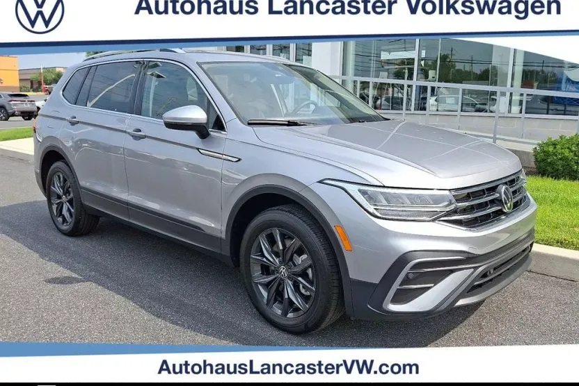 2024 Volkswagen Tiguan SE Wolfsburg Edition photo 1
