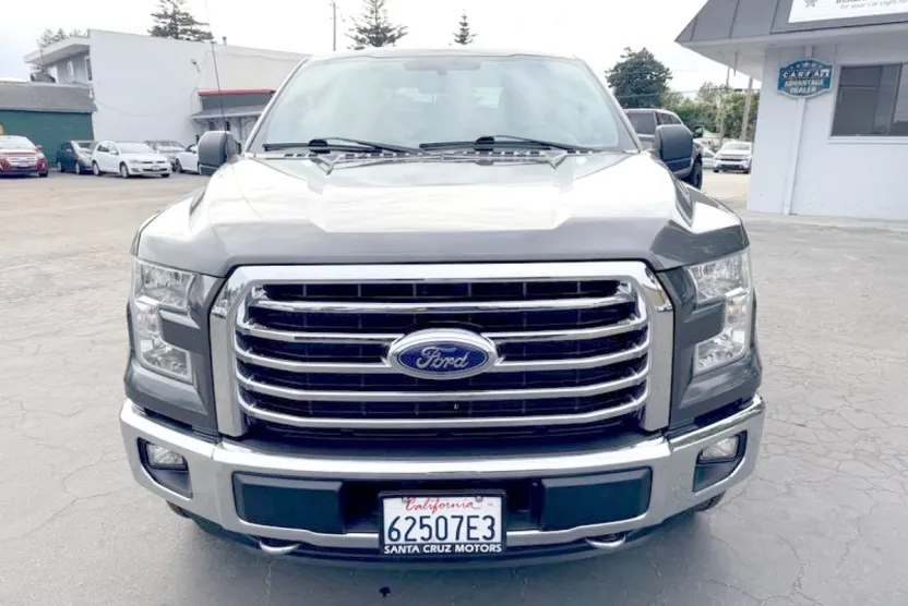 2015 Ford F-150 XLT photo 1