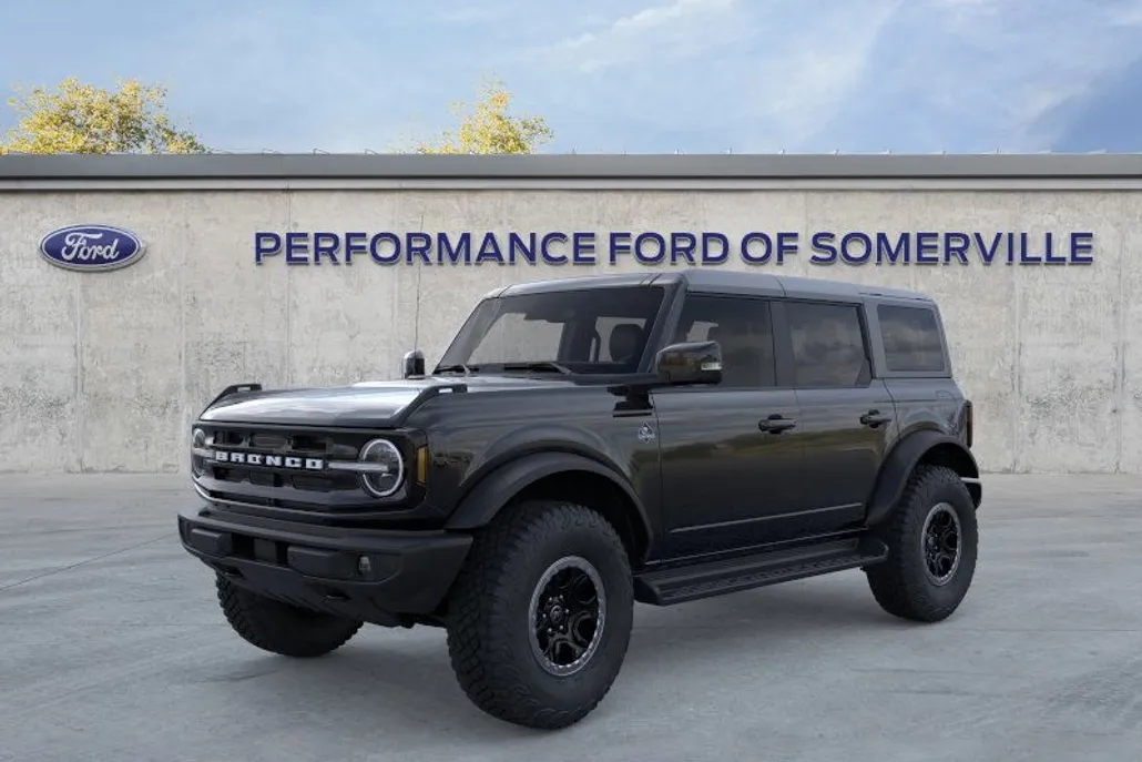 2025 Ford Bronco Outer Banks photo 1