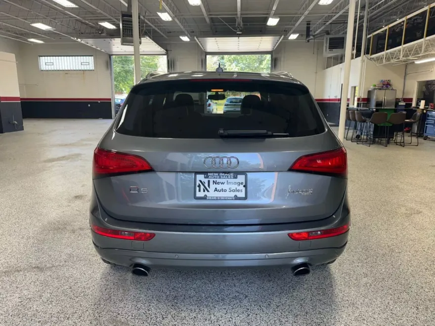 2014 Audi Q5 Hybrid Prestige photo 1