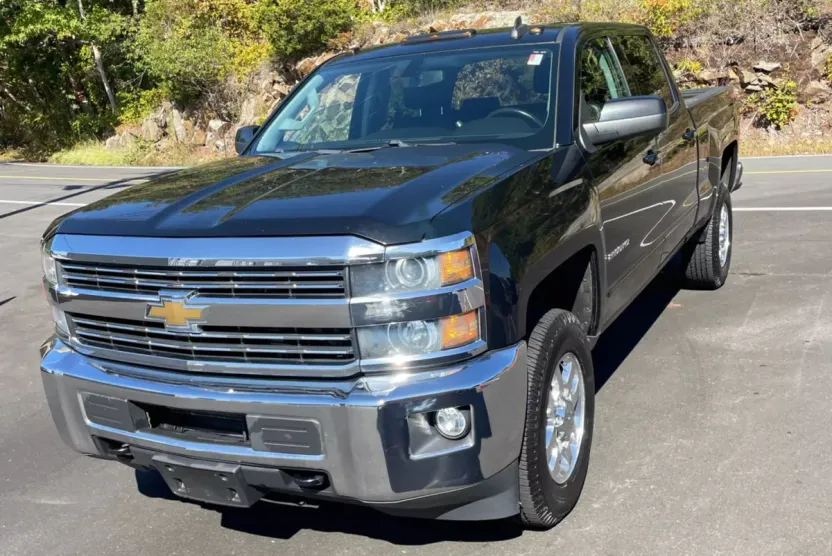 2015 Chevrolet Silverado 2500HD LT photo 1