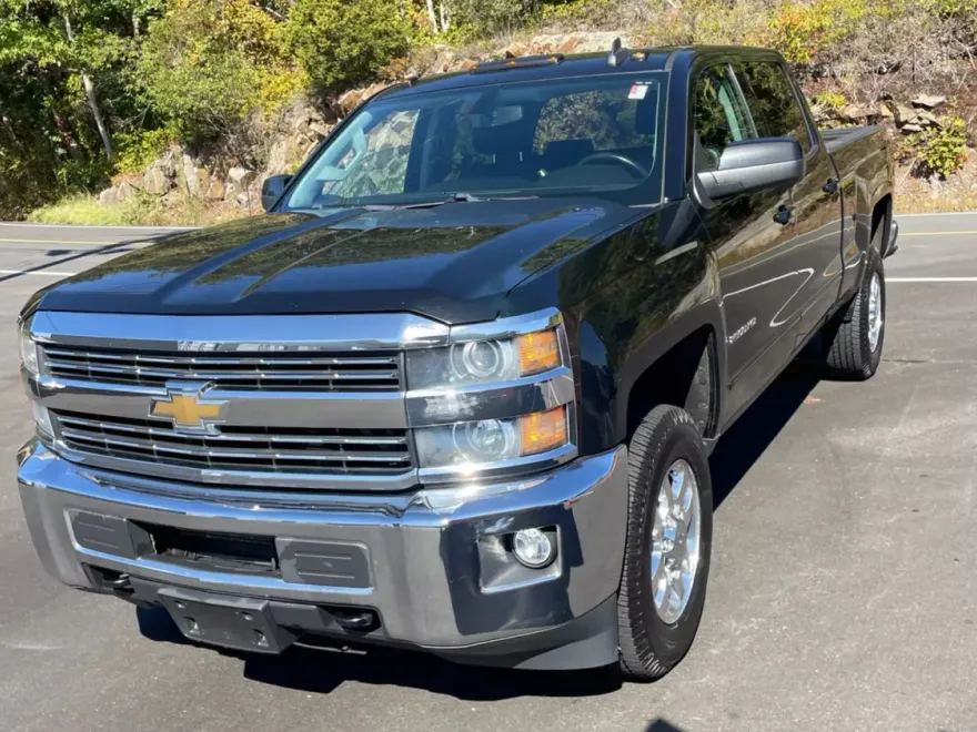 2015 Chevrolet Silverado 2500HD LT photo 1
