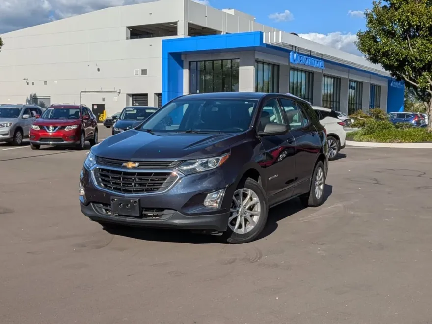 2018 Chevrolet Equinox LS photo 1