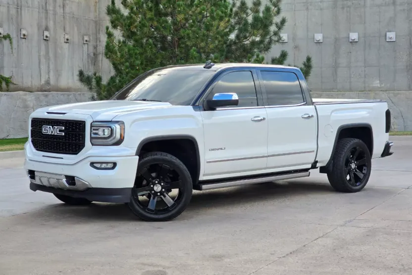 2016 Gmc Sierra 1500 Denali photo 1