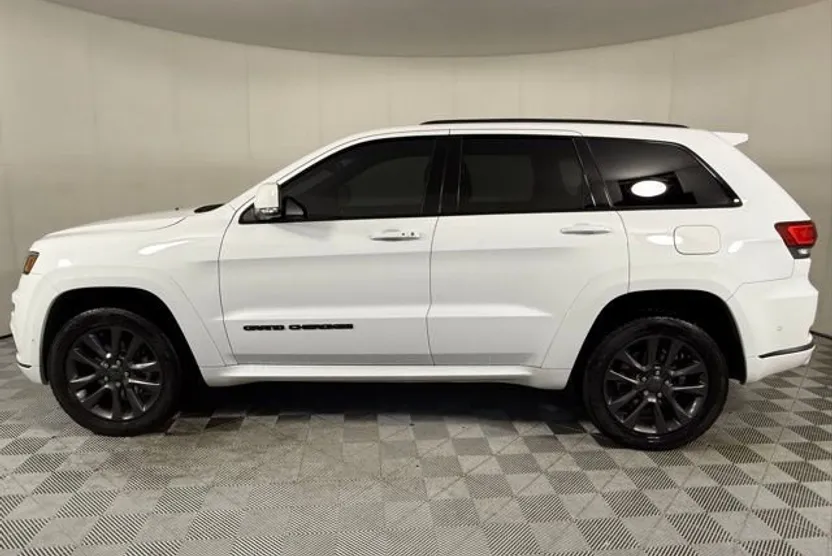 2018 Jeep Grand Cherokee Overland photo 1