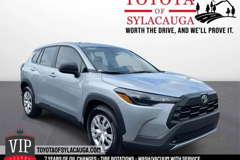 2026 Toyota Corolla Cross L photo 1