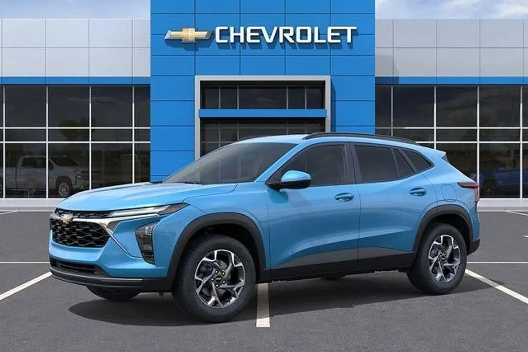2026 Chevrolet Trax LT photo 1