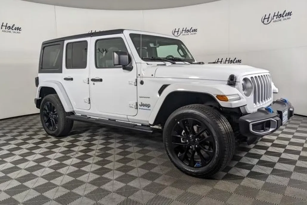 2023 Jeep Wrangler 4xe Sahara photo 1