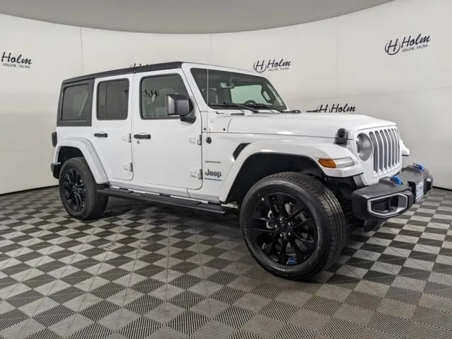 2023 Jeep Wrangler 4xe Sahara photo 1
