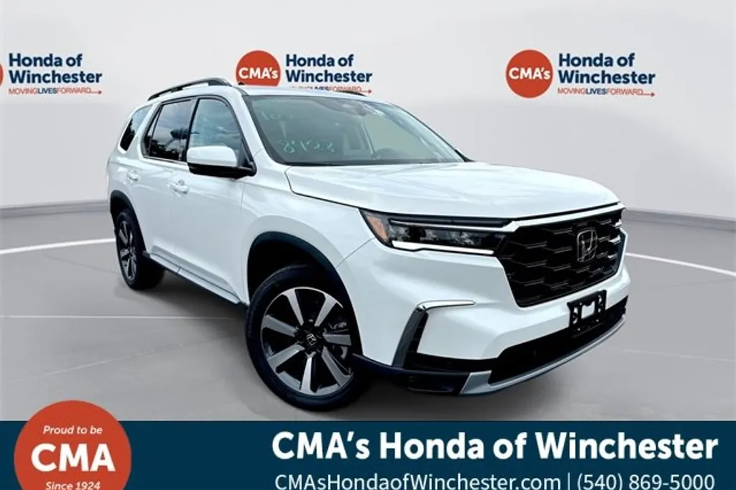 2025 Honda Pilot Touring photo 1