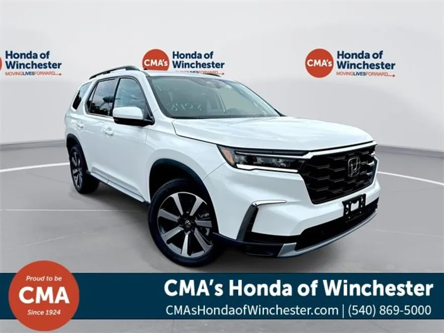 2025 Honda Pilot Touring photo 1