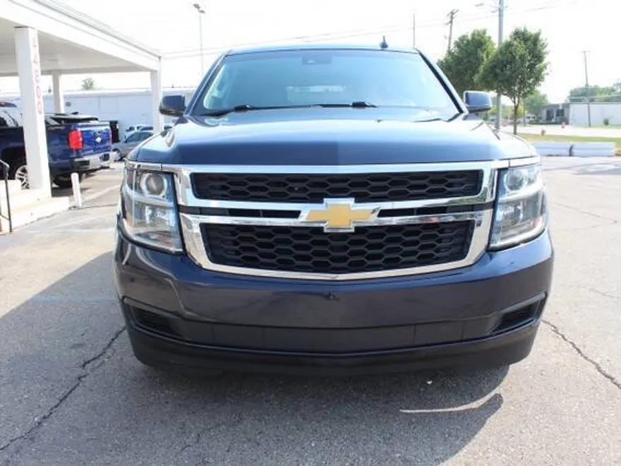 2018 Chevrolet Tahoe LT photo 1