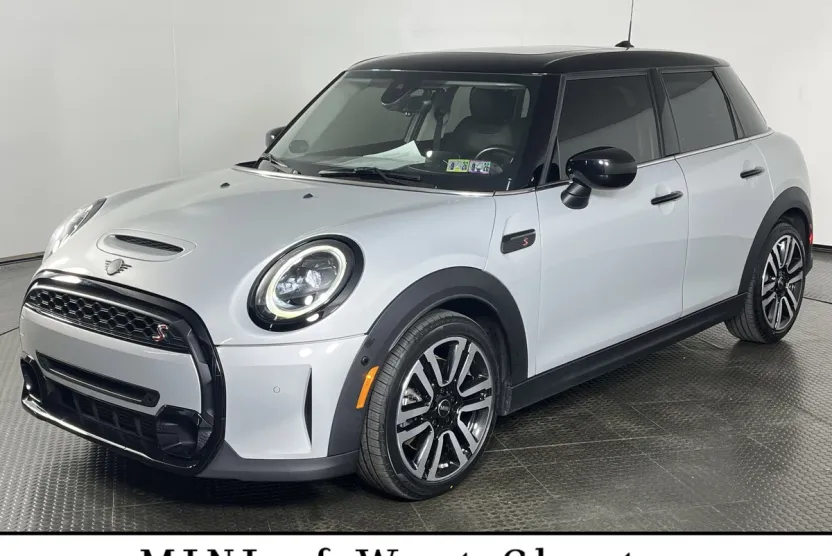 2022 Mini Cooper Hardtop S photo 1
