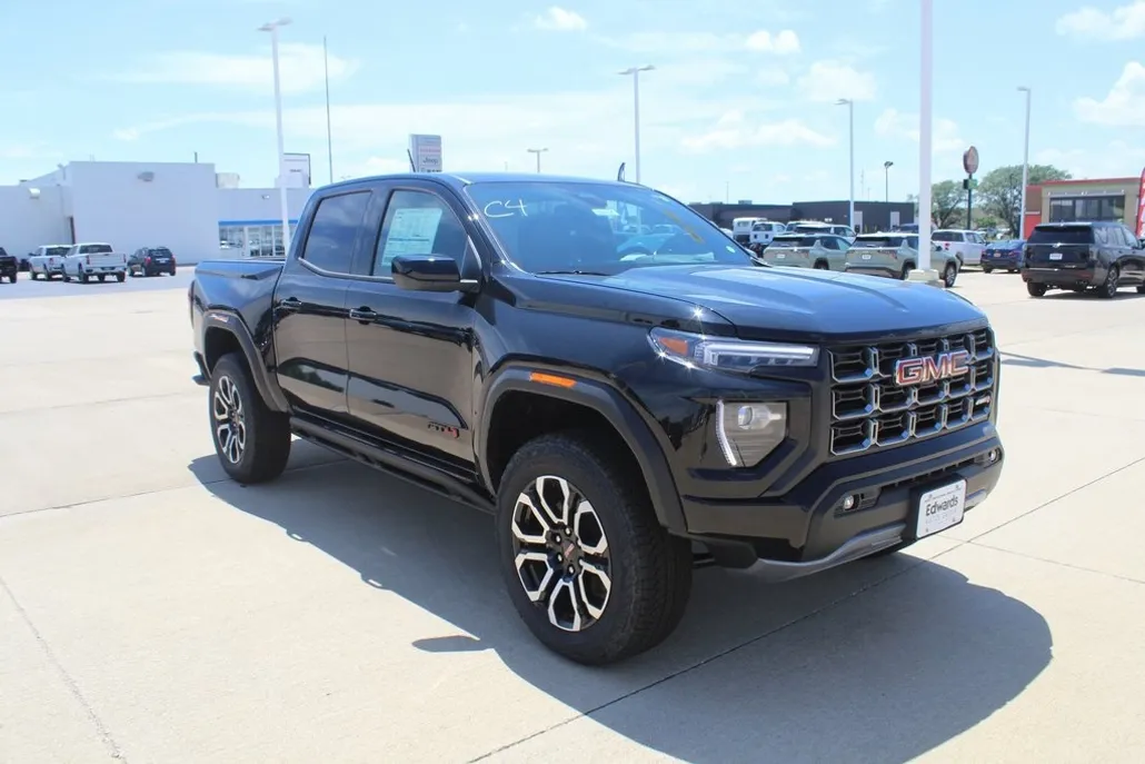 2025 Gmc Canyon AT4 photo 1