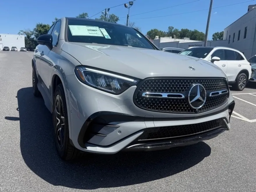 2026 Mercedes Benz GLC 300 4MATIC photo 1