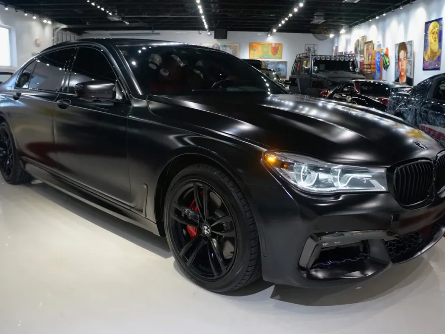 2017 Bmw 750i / B7 xDrive photo 1