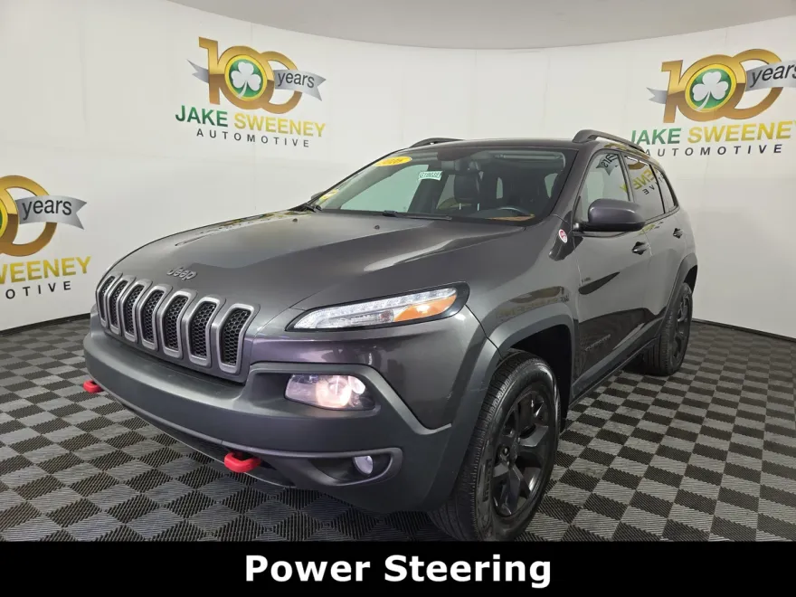 2016 Jeep Cherokee Trailhawk photo 1