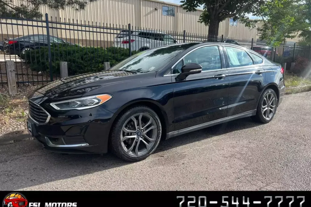 2019 Ford Fusion SEL photo 1