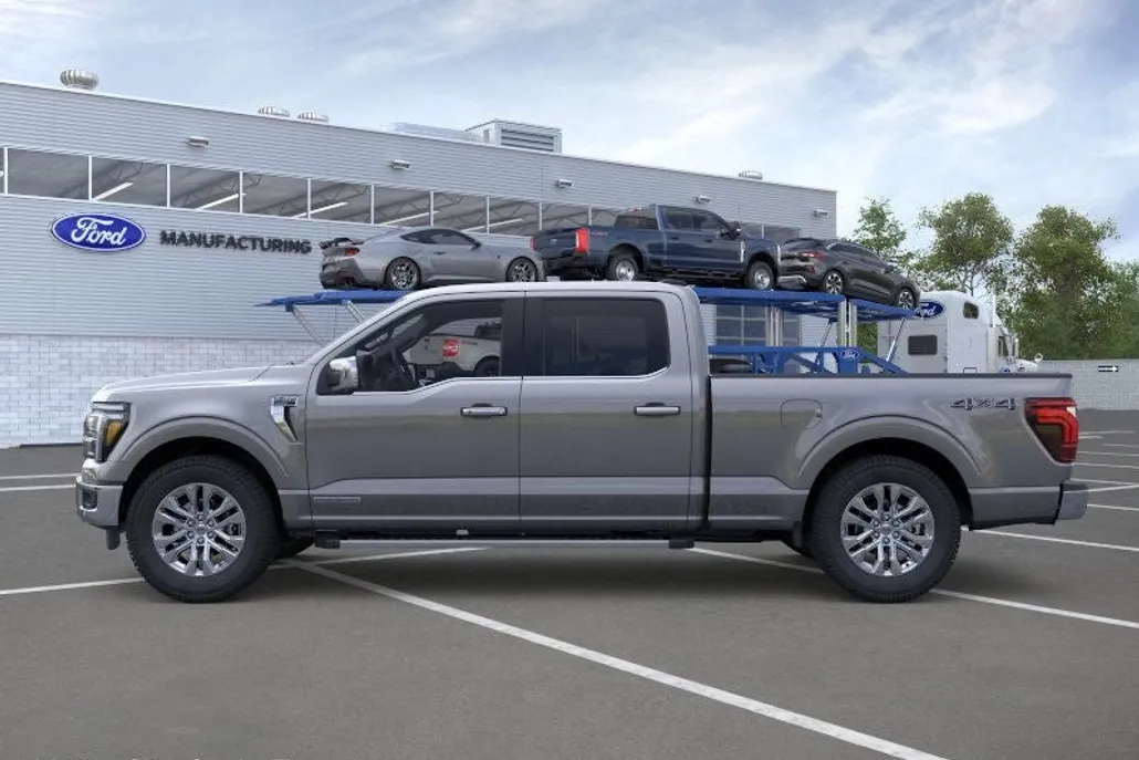 2025 Ford F-150 Lariat photo 1