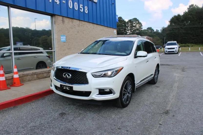 2017 Infiniti QX60 AWD photo 1
